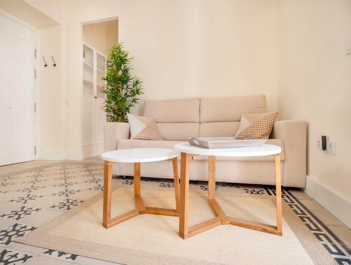 Home In Seville Luxury V33-1A Экстерьер фото